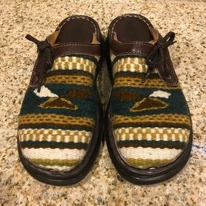 Born - Southwest style blanket clogs